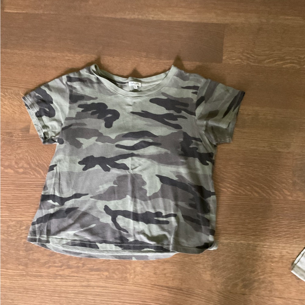 Camouflage T-Shirt by Spendid
